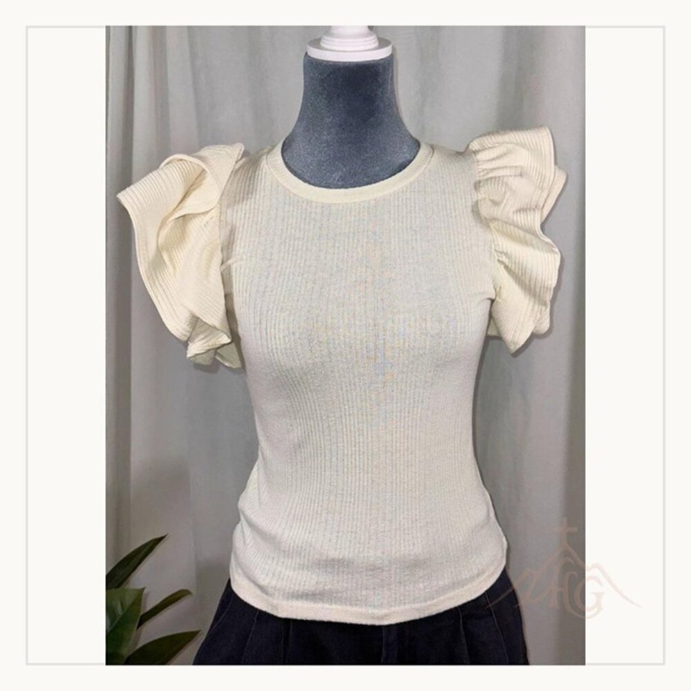 Zara Off-White Ruffle Sleeve Top - Size S 🌟✨